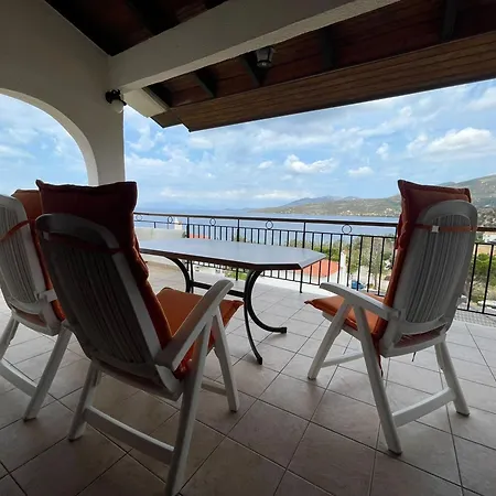 Xanthi In Doctors Area Holiday home Marmari (Evia)